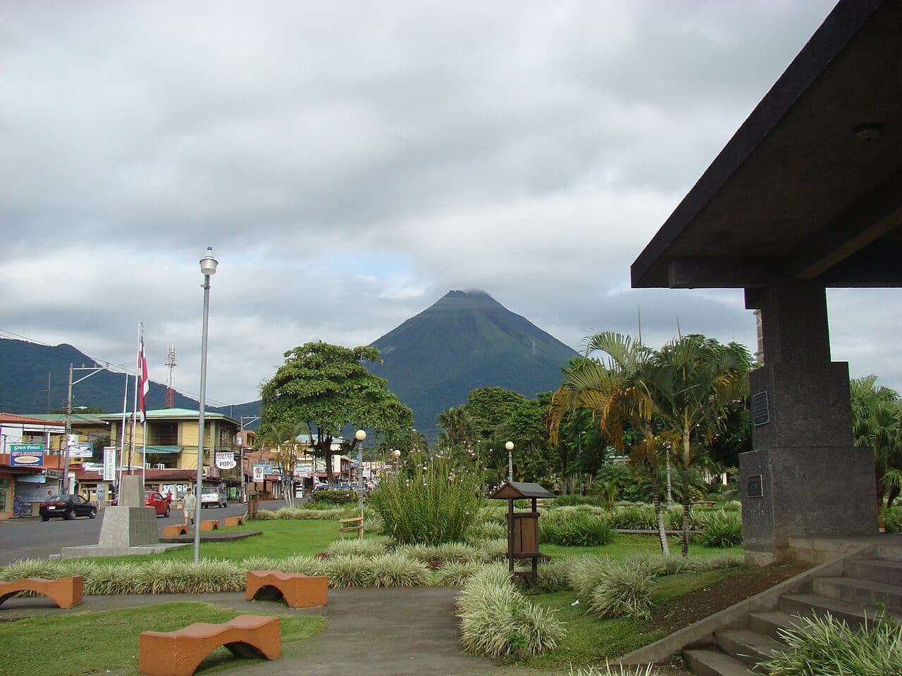 How to Get to La Fortuna from San José: Every Option Compared